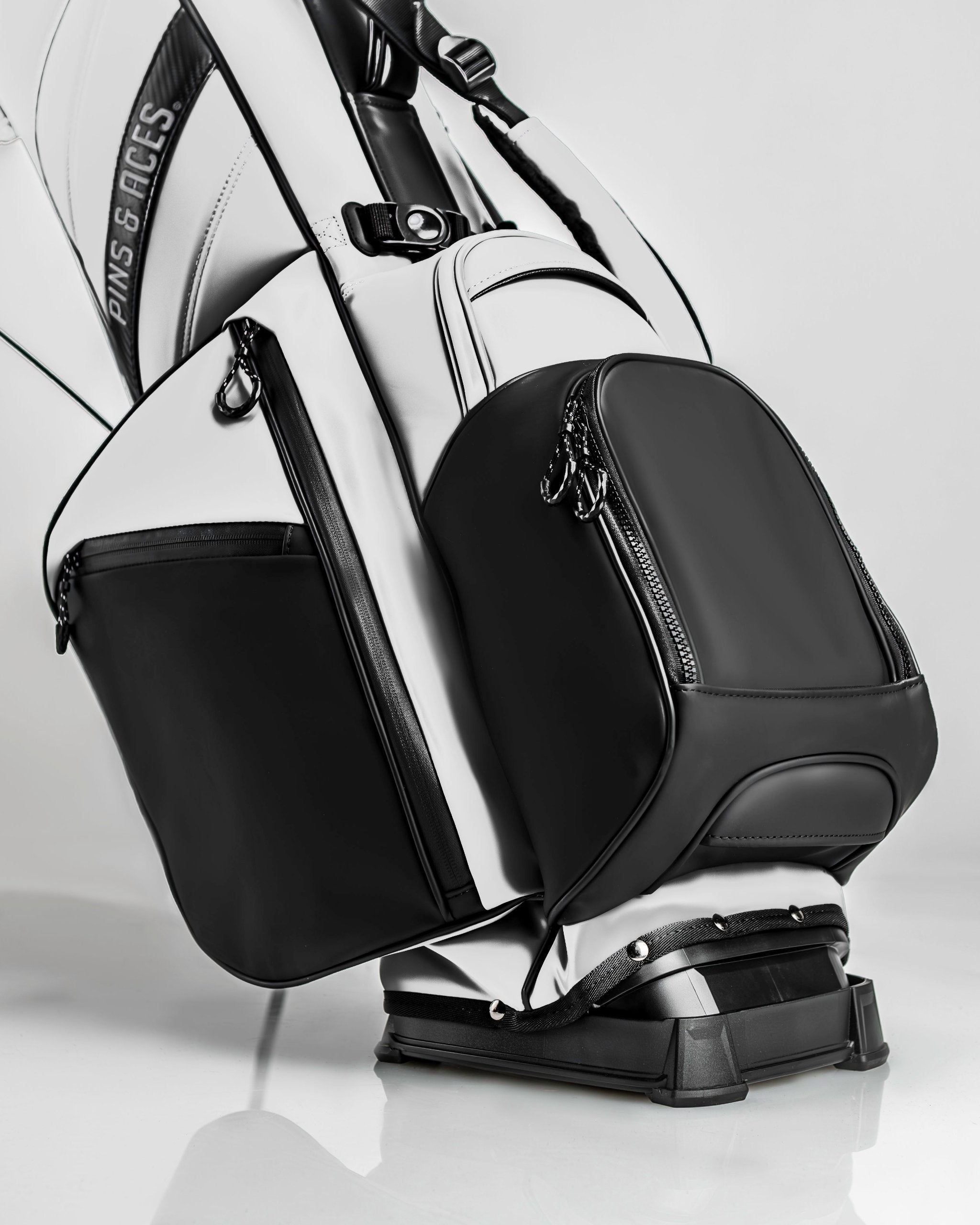 Player Preferred™ Golf Bag - Domino - 3Sons Sports & Fitness